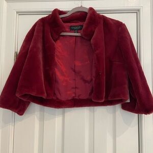 Short faux fur jacket